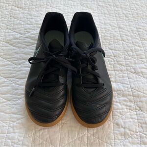 Black Nike Indoor Trainer Sneakers